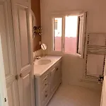 Centre Tropez Avec Parking Apartment *