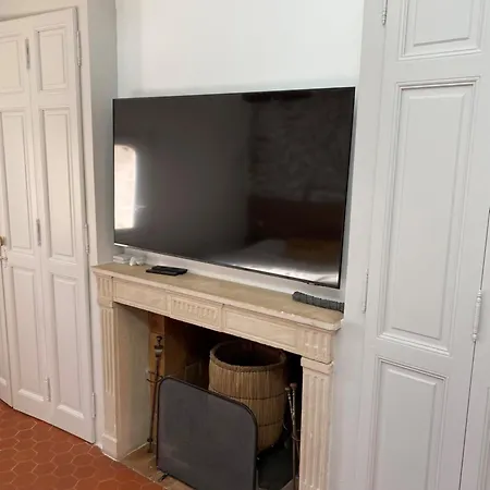 Appartements 3 Studios Pour 2 Ou 3 Ou 5 Ou 6 Per Centre Ville Saint Tropez Avec Parking